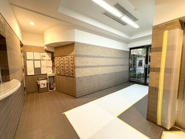 その他 館内は静寂な中が保たれており、管理が行き届いている印象を受けました。