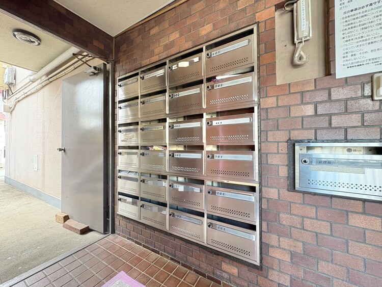 その他 郵便物を受け取るための郵便受けも、きちんと管理されています。