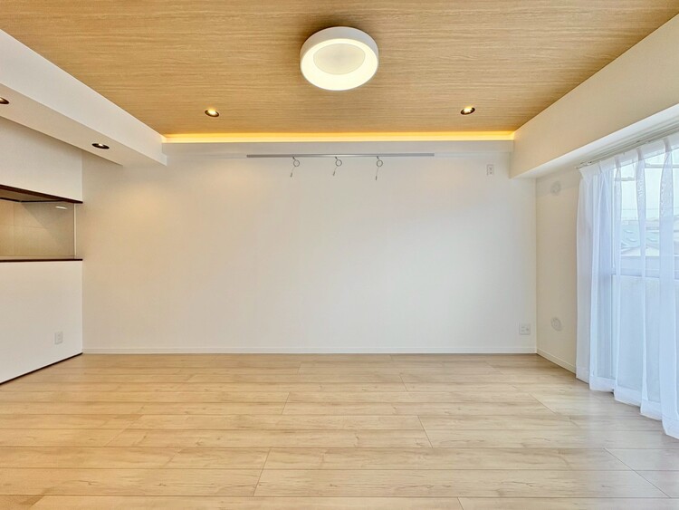 居間 居心地の良い空気感は、暮らしのステージを彩り、心からのやすらぎと満足感を与えてくれます。