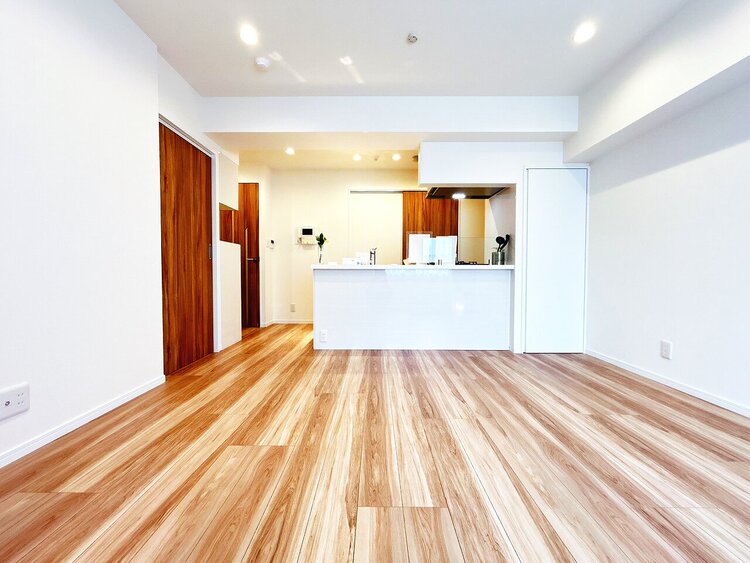 居間 豊かな居住性と、安心感を満たすクオリティが見事に調和した住空間。