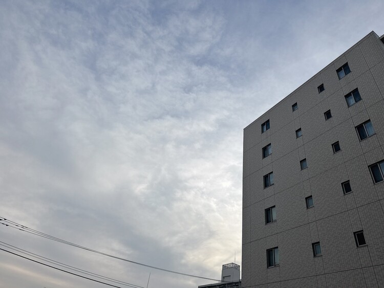 バルコニー 窓を開けると広がる青空。心をリフレッシュして日々を過ごしていきましょう。