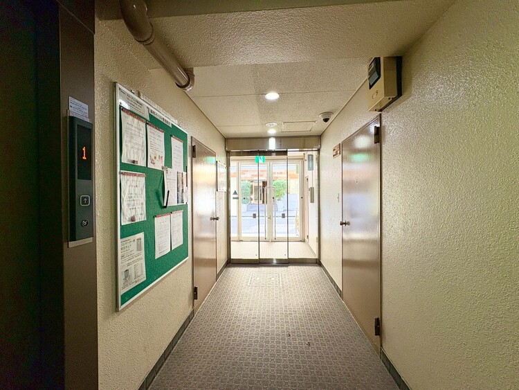 その他 館内は静寂な中が保たれており、管理が行き届いている印象を受けました。