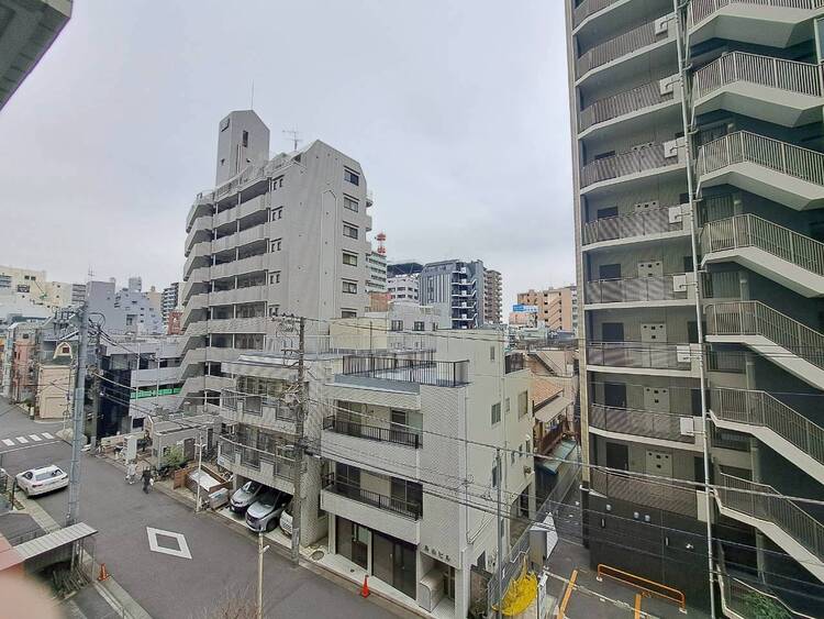 その他 眺望や窓からの景色が良いと、家で過ごす時間も快適です。