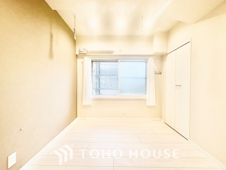 内装 【PRIVATE ROOM】◆属毛離裏◆子は父を手本とし、母に愛育されて成長する。家族の深い繋がり。いつまでも大切にしたい。