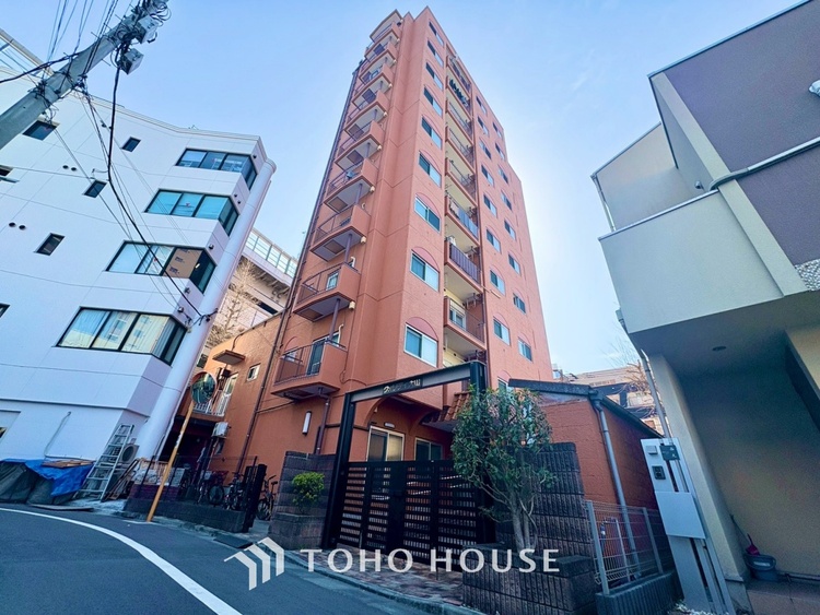 内装 使いやすく、明るい洋室に仕上がります。子供部屋や趣味のお部屋にご利用できます。