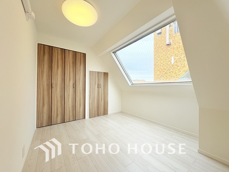 内装 シンプルですっきりとした室内は飽きのこない居心地の良い雰囲気です