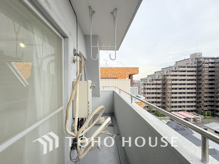 バルコニー 陽当たり良好なバルコニー