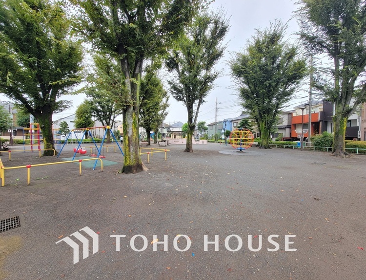 周辺 世田谷区立烏山公園　距離450ｍ