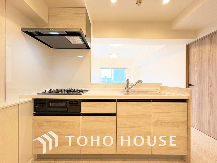 キッチン 落ち着きのあるカラーで統一された清潔感と気品が溢れるキッチン