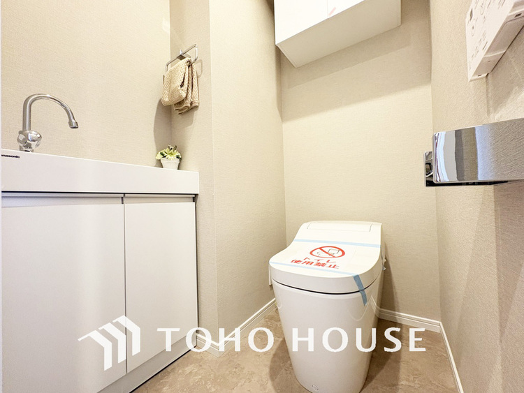 トイレ トイレには快適な温水洗浄便座付