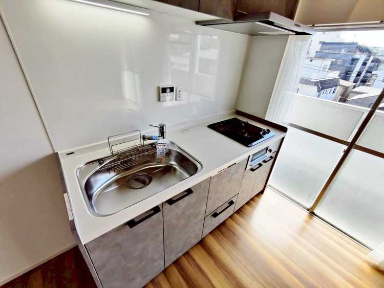 その他 使いやすくスタイリッシュなキッチン空間になっております。