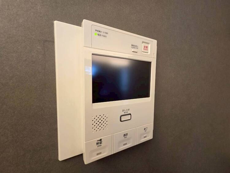 その他 誰が来てもわかる様にモニター付きインターホンを設置。