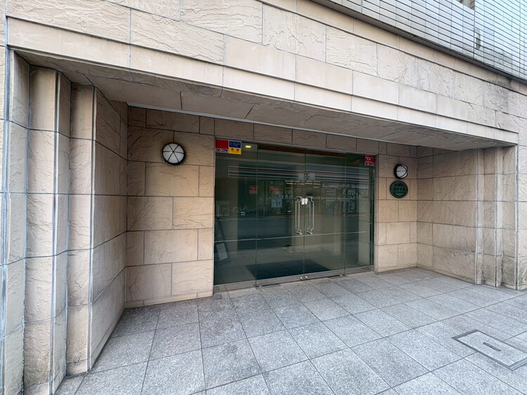 その他 上質感漂う玄関アプローチです。