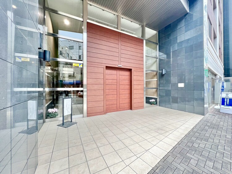 その他 上質感漂う玄関アプローチです。