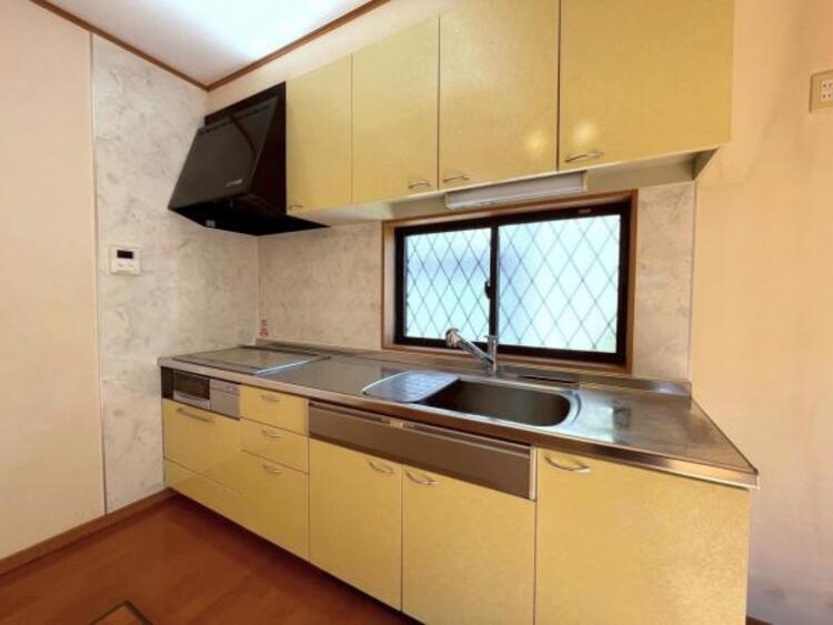 キッチン 作業スペースがしっかりあり毎日のお料理が快適なキッチンです