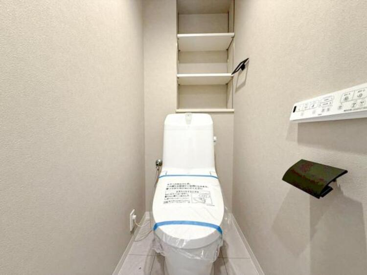 トイレ 【トイレ】ウォシュレット、保温機能付き便座など充実の設備です　お掃除がしやすくストレスフリー！！ 