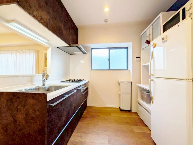 キッチン 洗練されたスタイリッシュなデザイン性と使いやすさを備えた仕様。