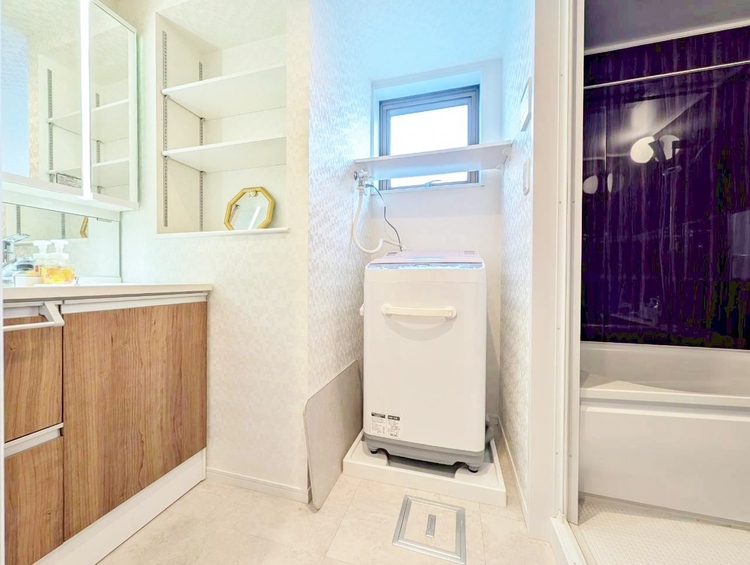 洗面 清潔感と心地よさを重視した、上質感漂うパウダールーム。