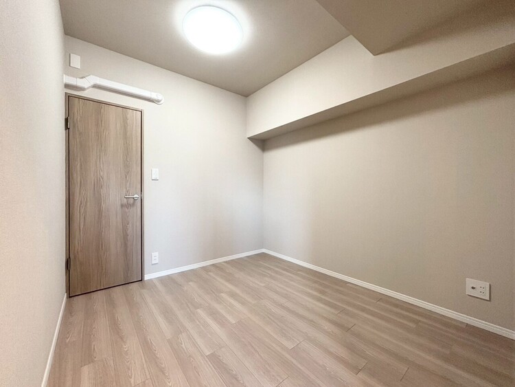 その他 清かで艶やかな時間をもたらしてくれる室内です。