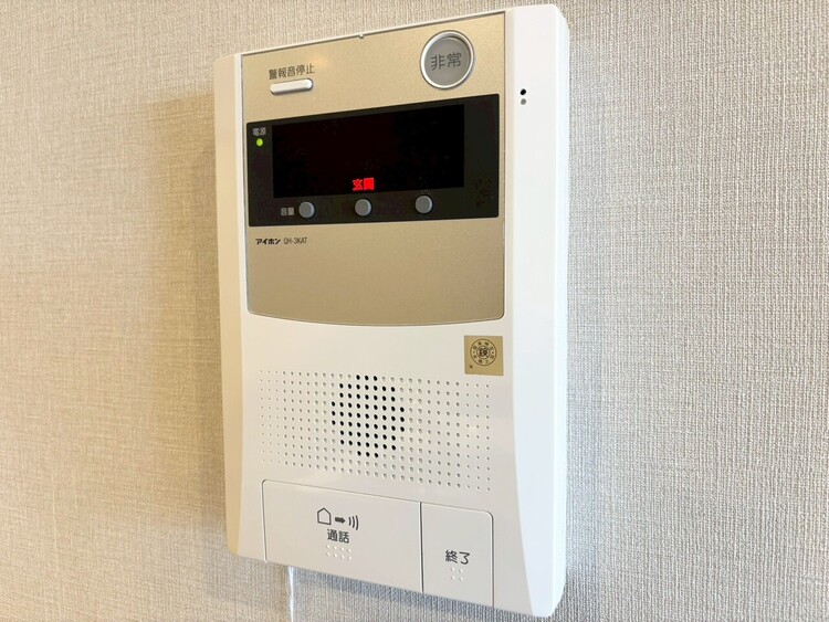 その他 誰が来てもわかる様にモニター付きインターホンを設置。