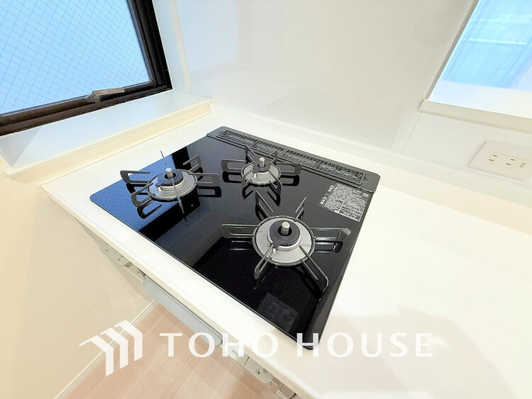 その他 3口ガスコンロで効率よくお料理できますね