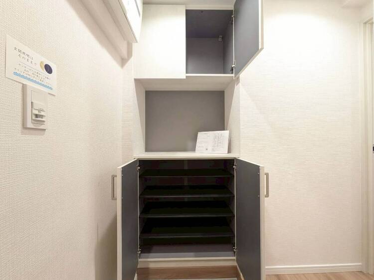 その他 収納スペースが付いていて、お部屋を広く使っていただけます。