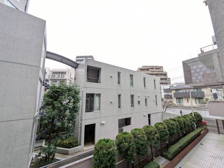 その他 眺望や窓からの景色が良いと、家で過ごす時間も快適です。