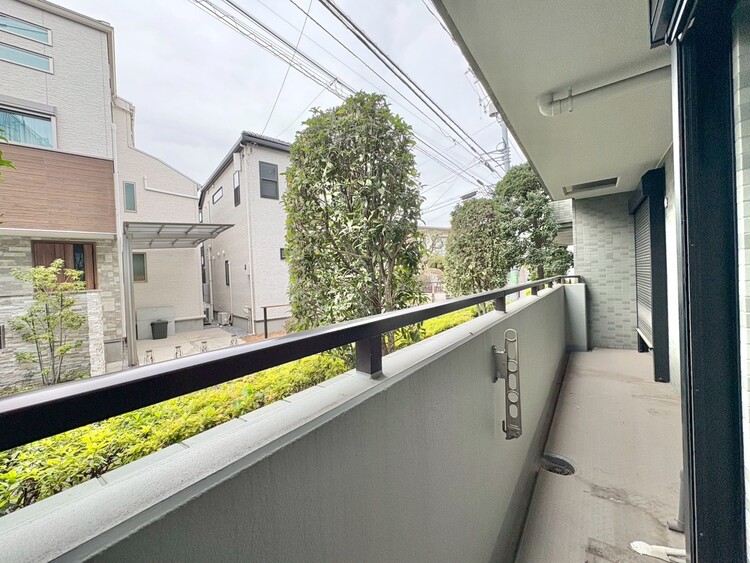 その他 朝の澄んだ空気や、夕方に吹く清々しい風を感じられるバルコニー。