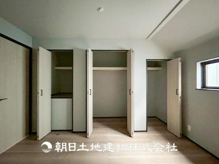 収納 【収納】シンプルかつ洗練されたデザインの収納スペース。