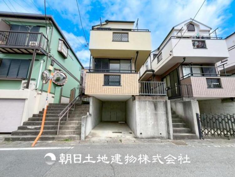 外観 【外観写真】デザインされた空間と充実した建物と共に大切な家族の思い出を刻んでいきます。