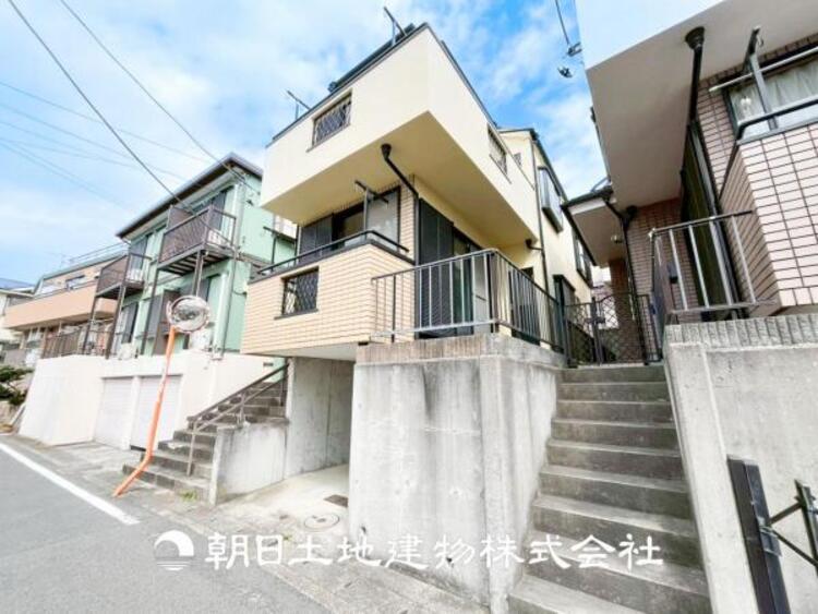 外観 【外観写真】目の前に手を伸ばせば、触ることが出来そうな環境が、そのままインテリアになったような印象です。