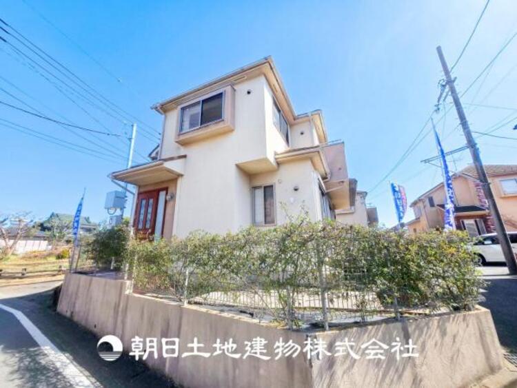 外観 【外観写真】時間のゆとりと空間、暖かな陽光がもたらす光と風を独占してください。