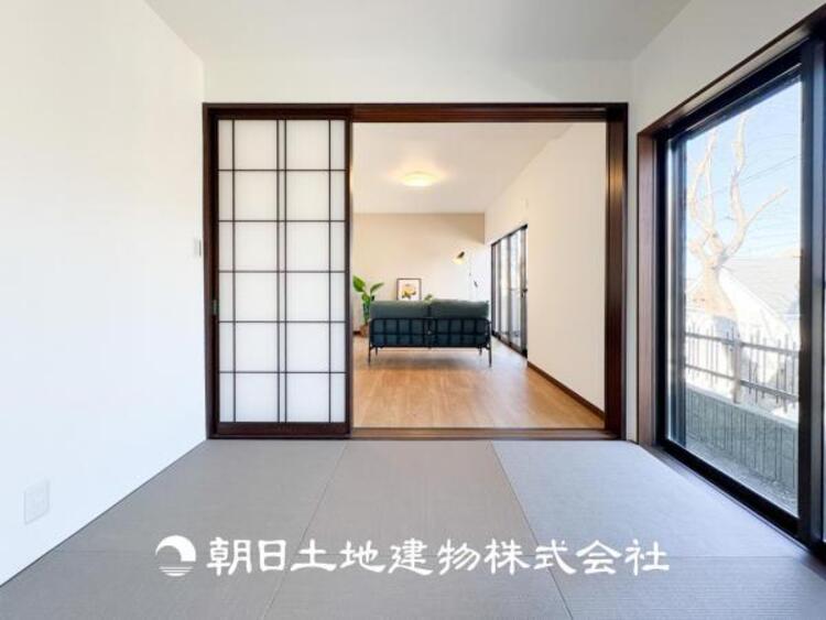 内装 【居室】落ち着いて過ごせる癒しと寛ぎの空間が欲しい。そんな願いを叶えました。