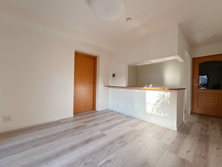 居間 居心地の良い空気感は、暮らしのステージを彩り、心からのやすらぎと満足感を与えてくれます。