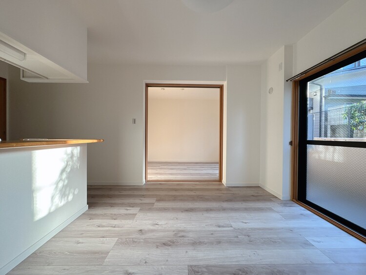 居間 快適に過ごす毎日を求めて、暮らしの中でご自身の「マイホーム」に創り上げてください。