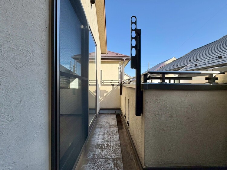 バルコニー 暮らしの中で、光と風を演出してくれるバルコニー。