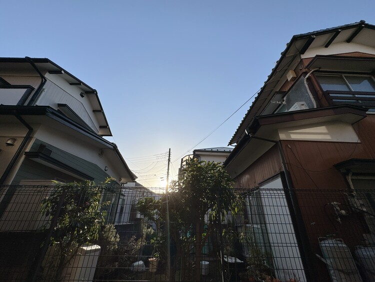 バルコニー 頬をなでる、優しい風を感じることが出来ます。