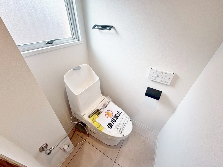 トイレ 暮らしの中のさりげないひとときの快適さにも、こだわりを、持って設備を配しております。