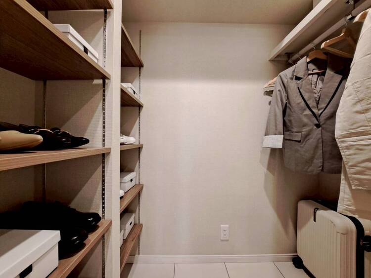 その他 家電やスーツケース、ストック品など何でも片付く嬉しい空間です。