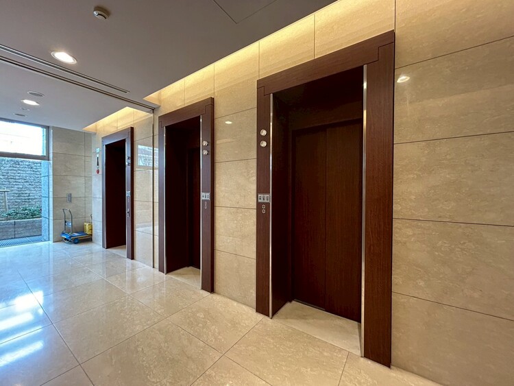 その他 エレベーター完備のため荷物が多くなっても安心。