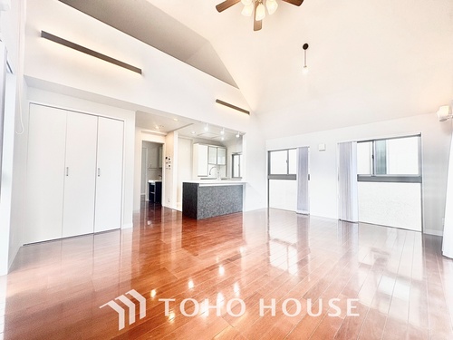 世田谷区成城8丁目　中古戸建の物件画像