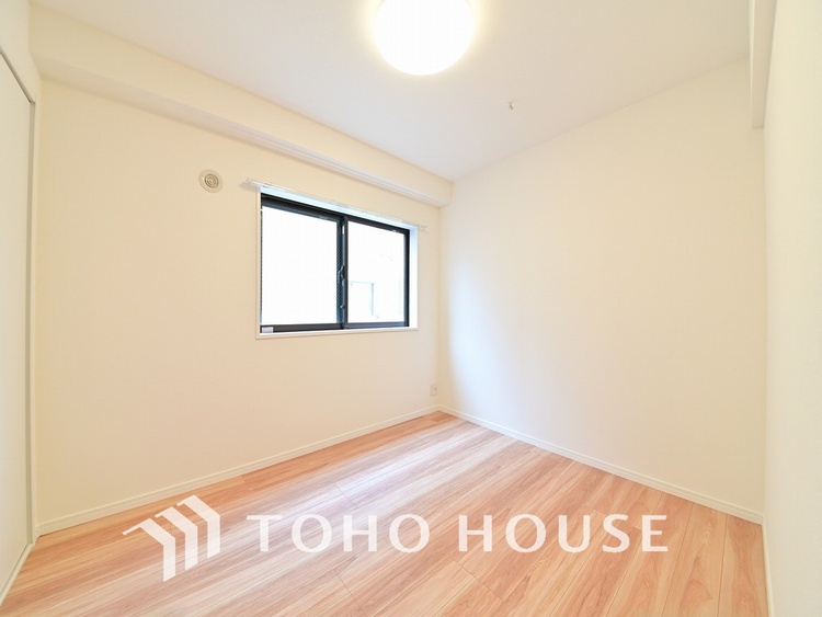 内装 1日の疲れを癒し、心地よく寛げるようゆったりとした広さをしています