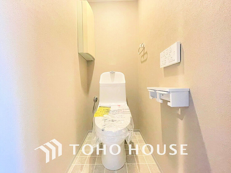 トイレ トイレには快適な温水洗浄便座付