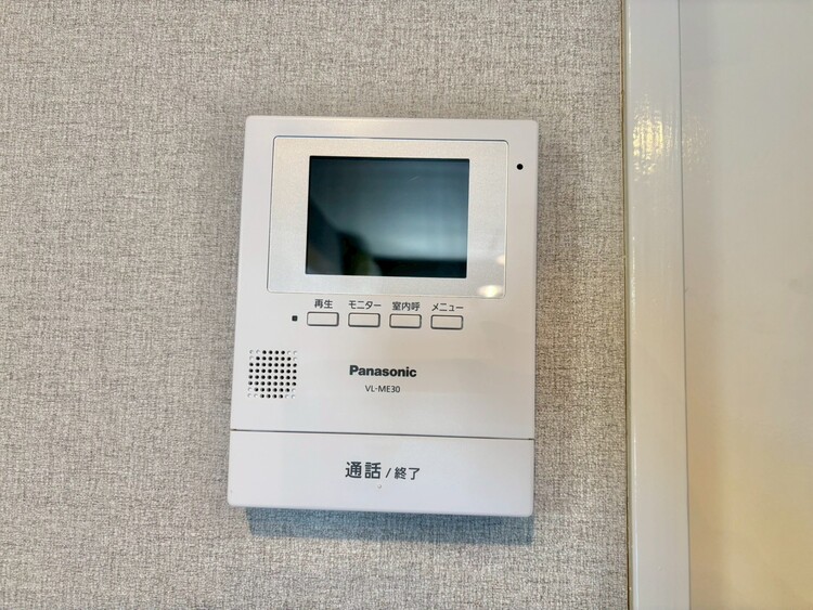 その他 誰が来てもわかる様にモニター付きインターホンを設置。