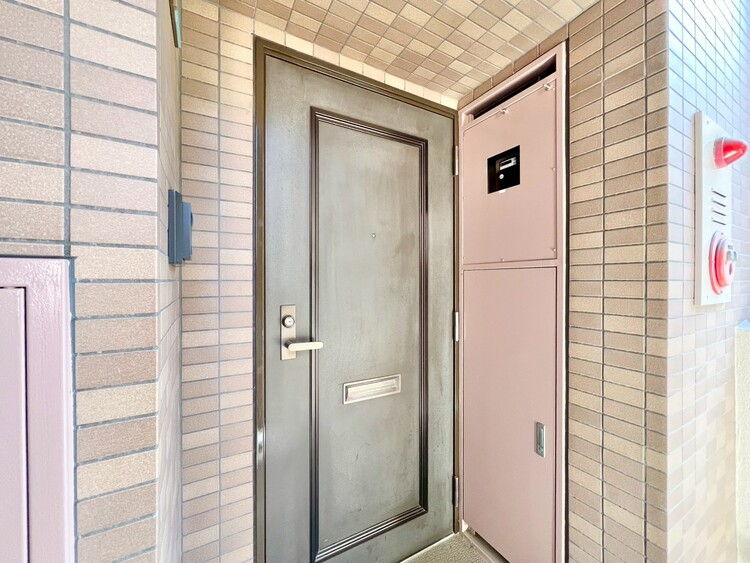 その他 清潔感のある落ち着いた雰囲気の玄関です。