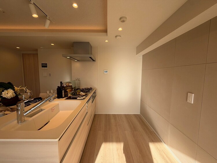 その他 開放感のあるキッチンスペース。調理をしながら、会話も弾みそうですね。