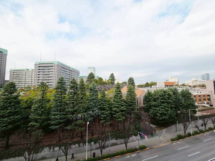 その他 眺望や窓からの景色が良いと、家で過ごす時間も快適です。