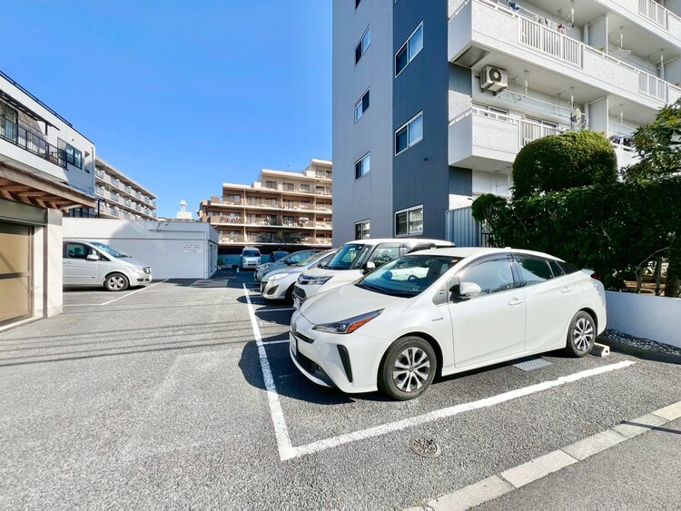 その他 駐車スペースが嬉しいですね。※空き状況は都度ご確認下さい。