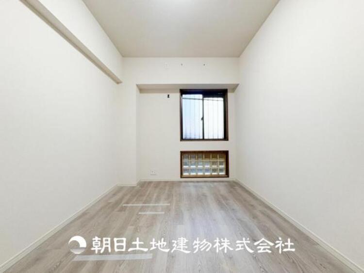 内装 【居室】爽やかな空間演出とセンス良く纏められた室内は素敵な寛ぎ空間です。