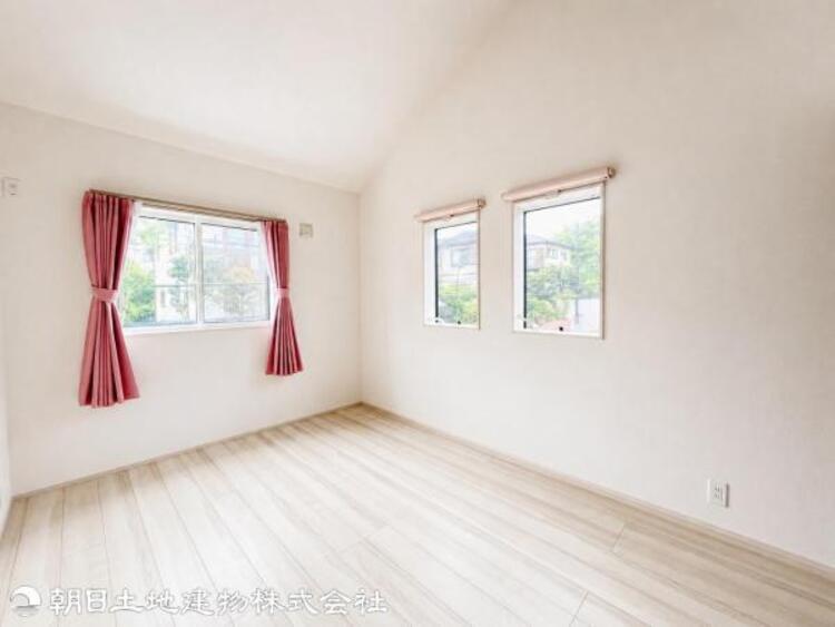 内装 全居室二面採光になっており風通し良好、爽やかな住空間